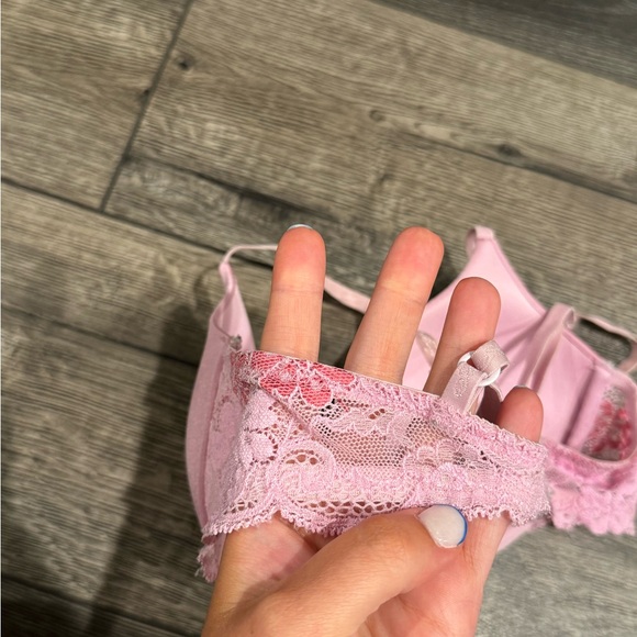 Victoria’s Secret Angels Bra - Picture 3 of 4